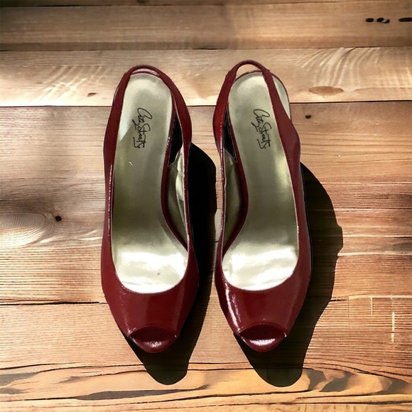 City Streets Women Red Platform - Picture 3 of 7